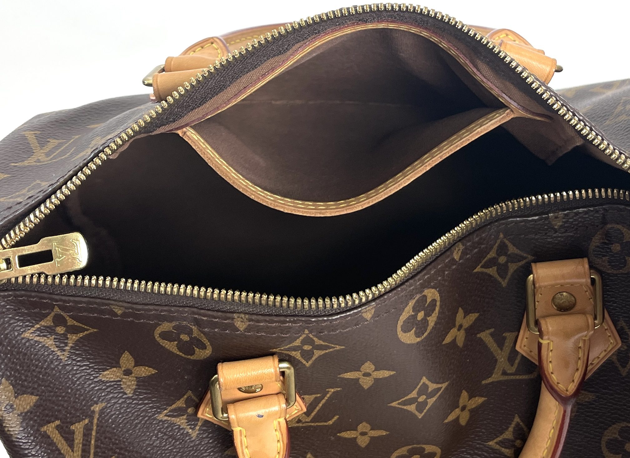 LV Speedy Bandoulière 30 Monogram Luxury Bags  Wallets on Carousell