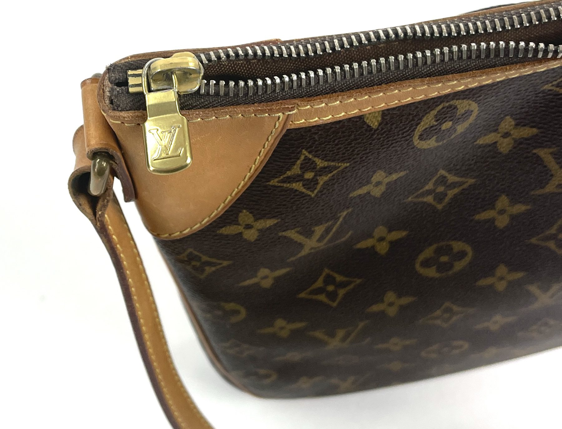 Louis Vuitton Pochette Monogram PM Beige Lining in Coated Canvas with  Gold-tone - US
