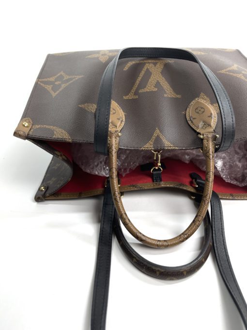 Louis Vuitton Onthego MM Reverse Tote 28