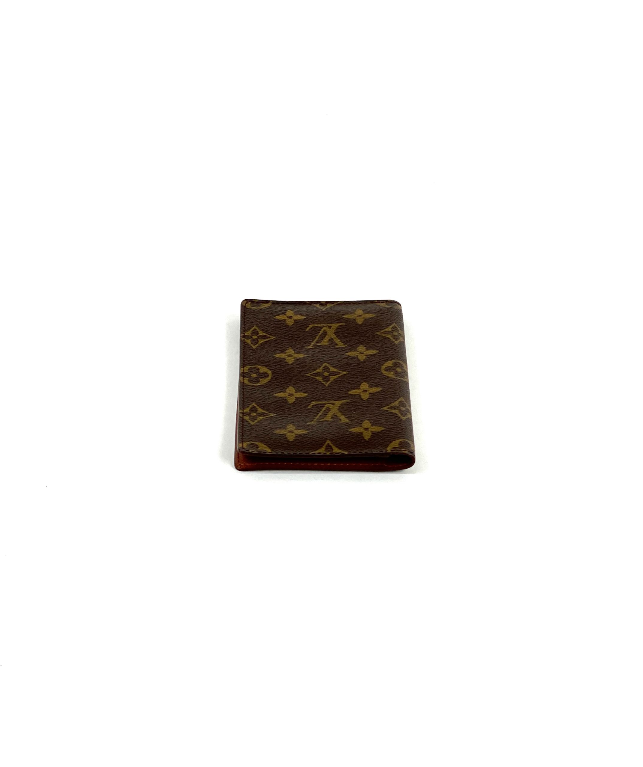 How to use the Louis Vuitton Pocket Agenda as a wallet/checkbook cover!! 