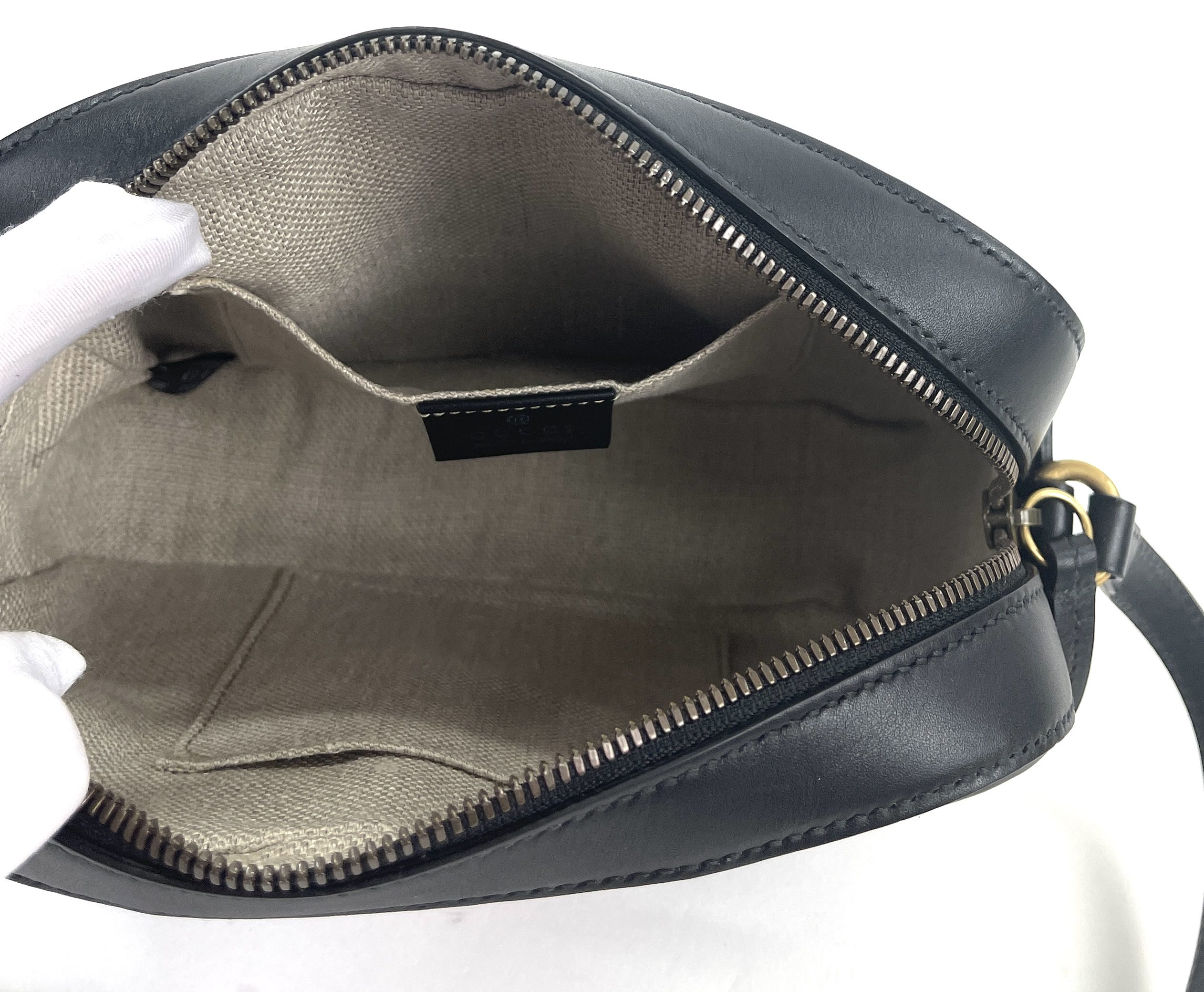 Gucci Black Leather Webby Bee Shoulder Bag at 1stDibs