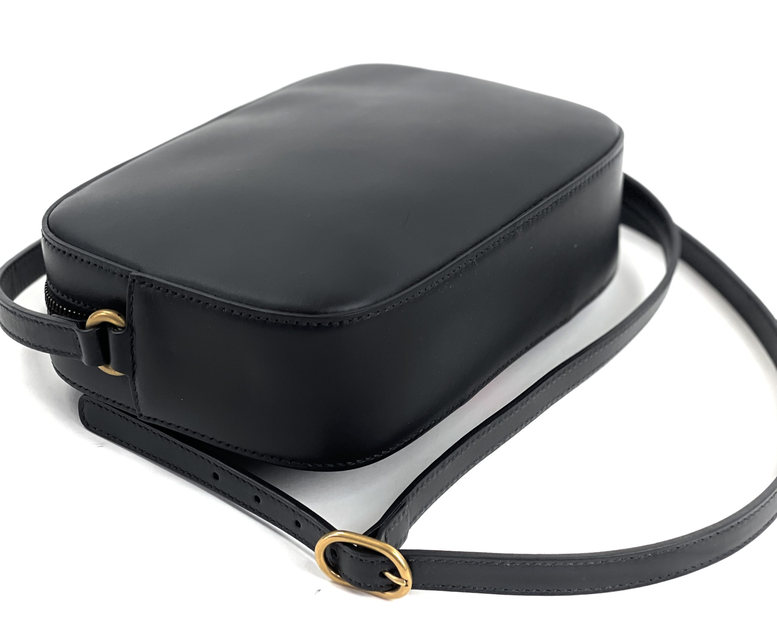 Gucci Black Webby Bee Small Camera Bag – The Closet