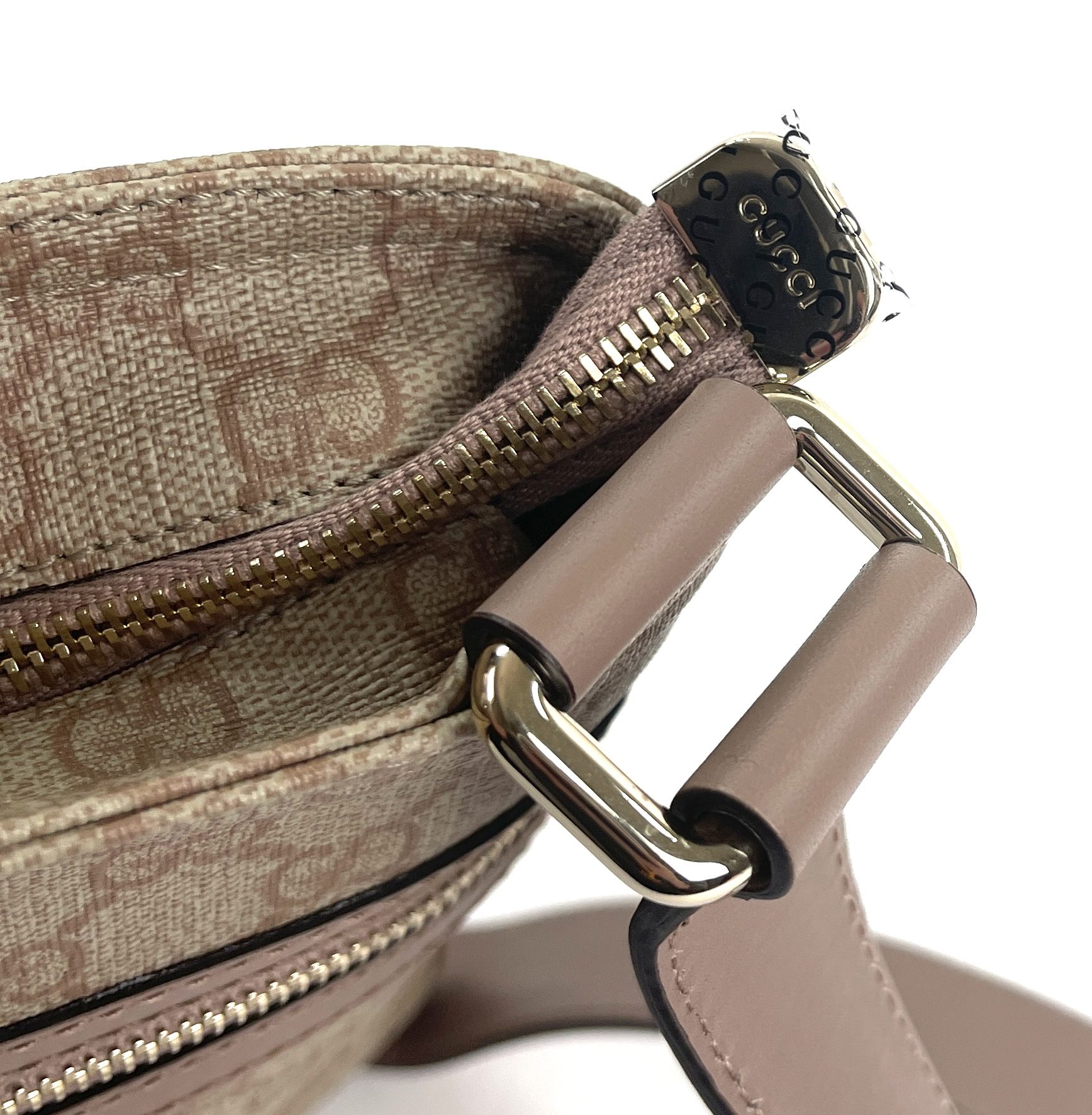 Gucci GG Supreme Monogram Flat Messenger Bag - Grey Crossbody Bags, Handbags  - GUC1292579