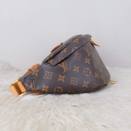 Louis Vuitton Monogram Bum Bag 22