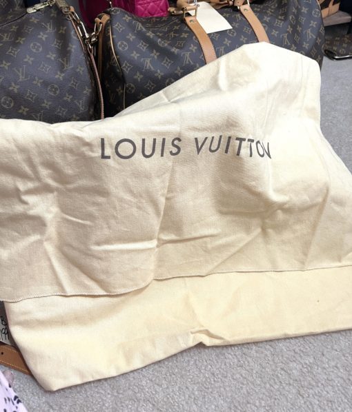 Louis Vuitton Monogram Neverfull MM Tote 16