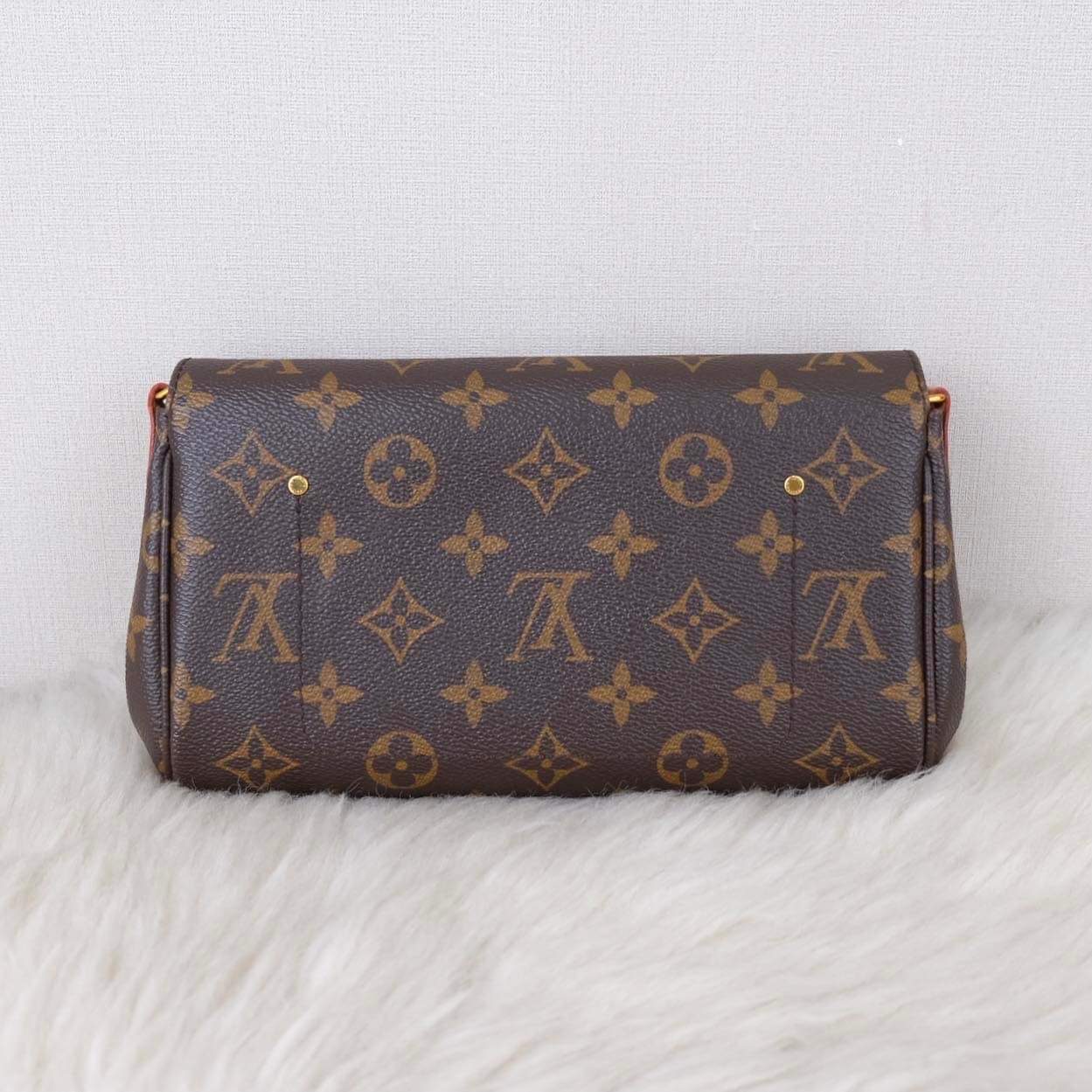 LOUIS VUITTON Crossbody Bag Used Monogram Canvas Favorite PM