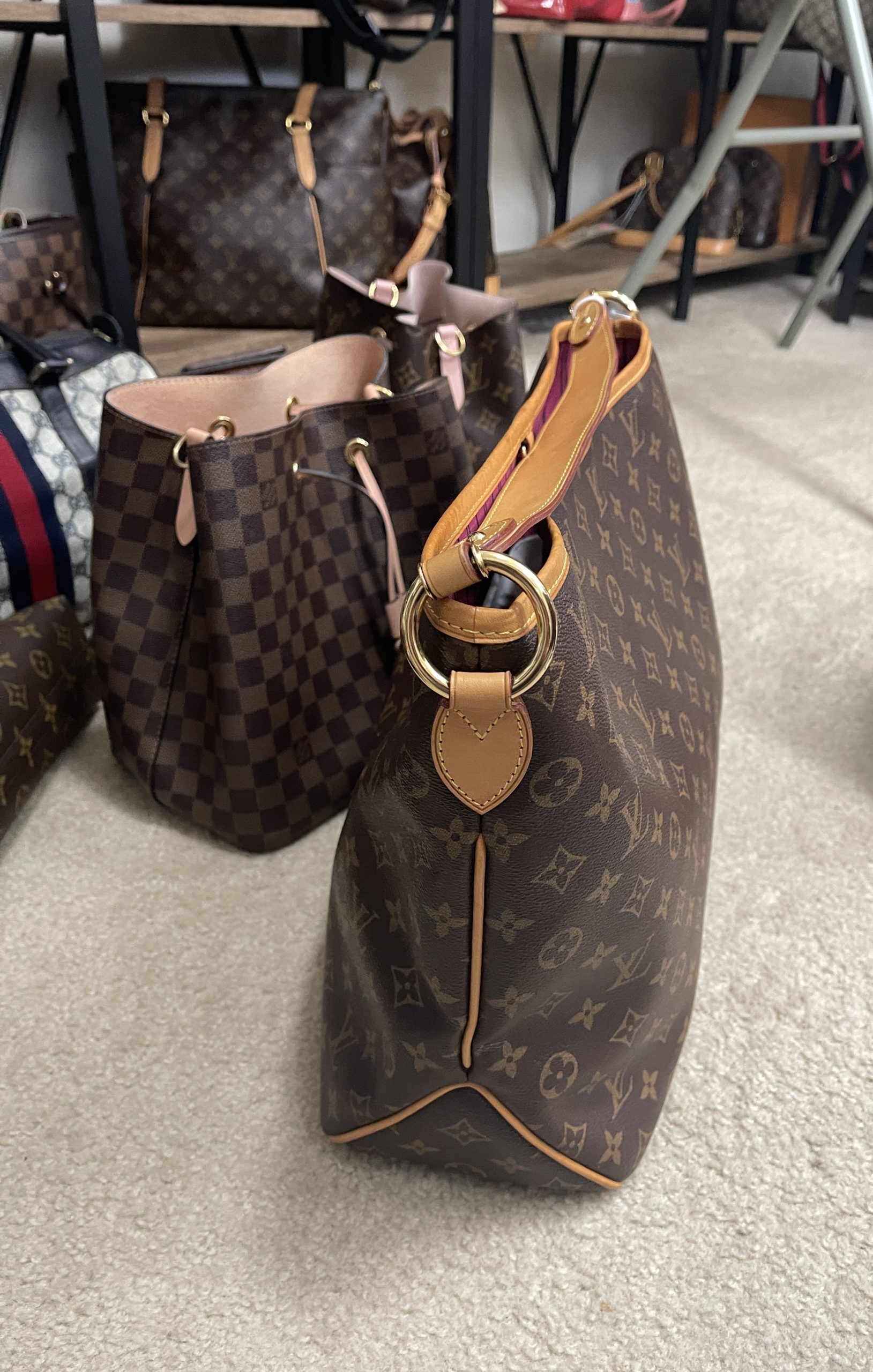 Louis Vuitton Delightful MM Monogram Shoulder Bag Purse with Crossbody Strap