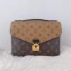 Louis Vuitton Pochette Metis Monogram Reverse 20