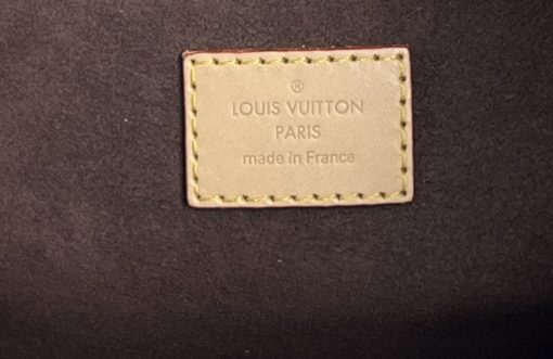Louis Vuitton Monogram Pochette Metis 17
