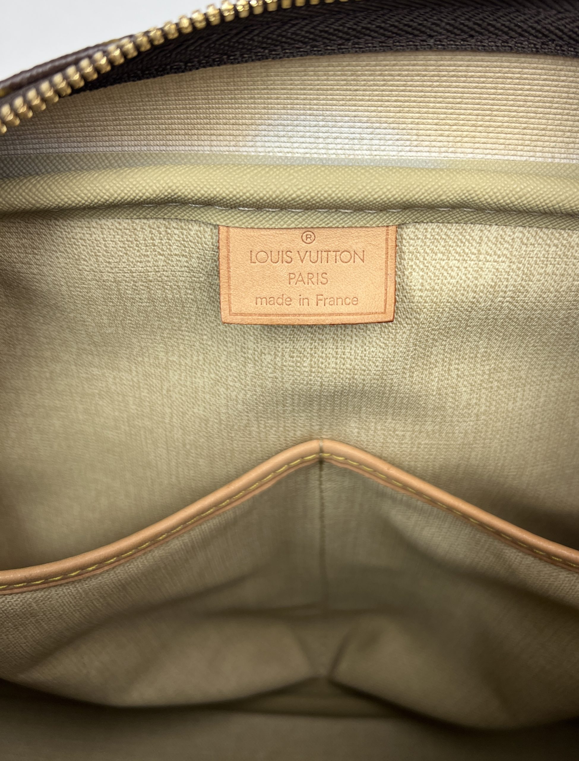 Louis Vuitton Monogram Deauville Bag w/ Strap - Brown Satchels