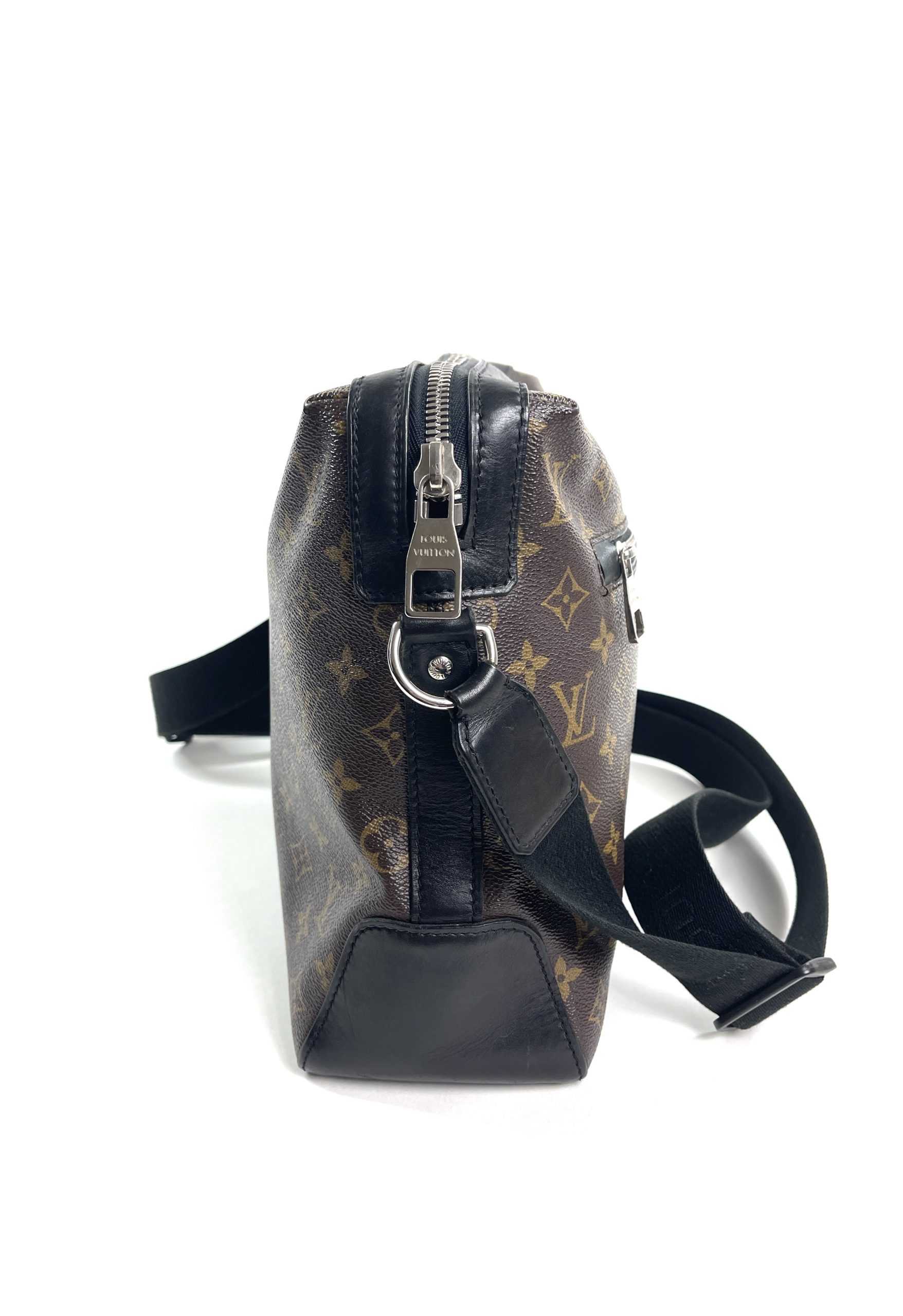 Shop Louis Vuitton MONOGRAM MACASSAR Leather Crossbody Bag Logo Messenger &  Shoulder Bags (M46327) by Sincerity_m639