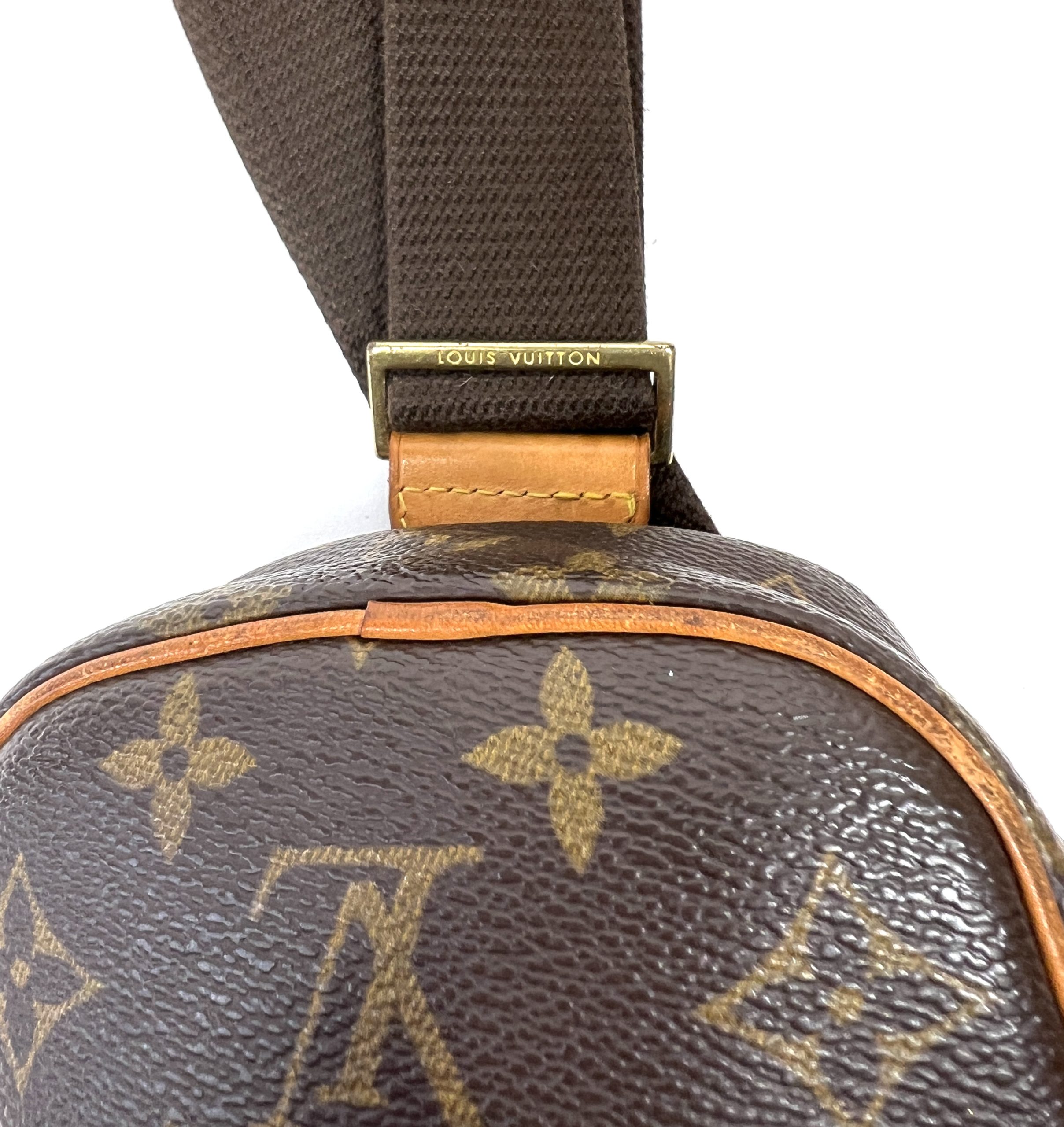 Louis Vuitton Damier Ebene Gange Pochette Crossbody Bag