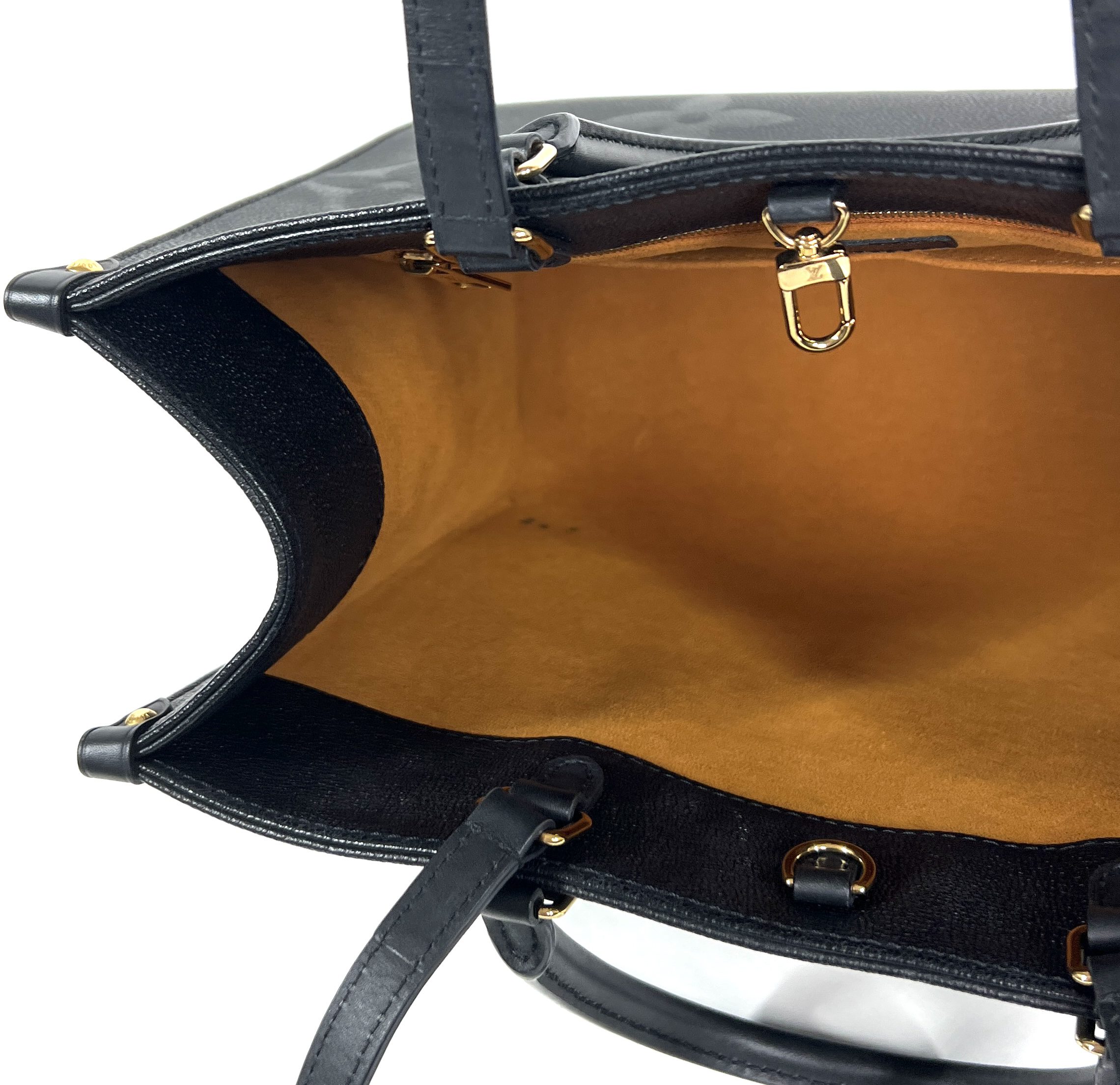 Louis Vuitton Black Giant Monogram Empreinte Leather Onthego MM Bag Louis  Vuitton | The Luxury Closet
