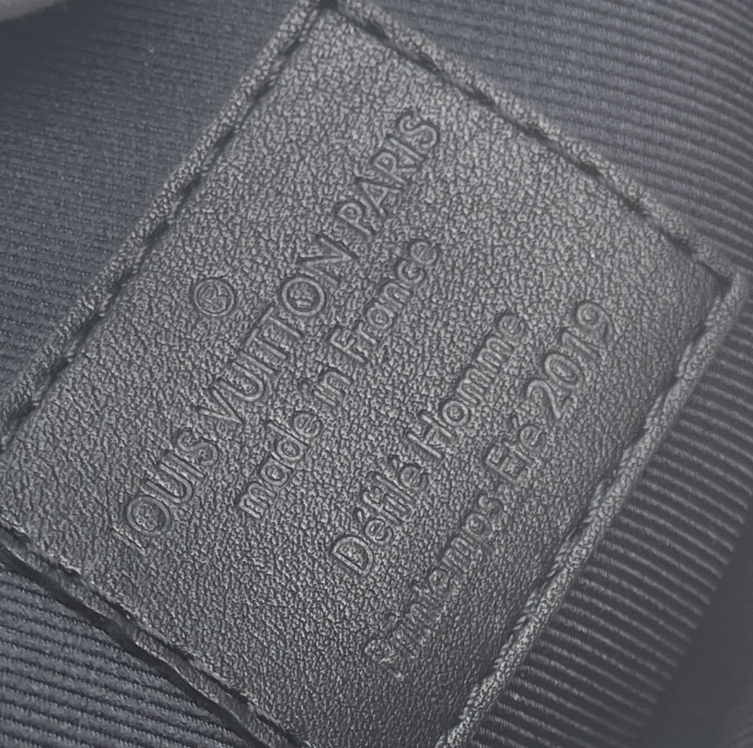 Louis Vuitton Monogram Solar Ray A4 Pochette (SHG-EXv5ni) – LuxeDH