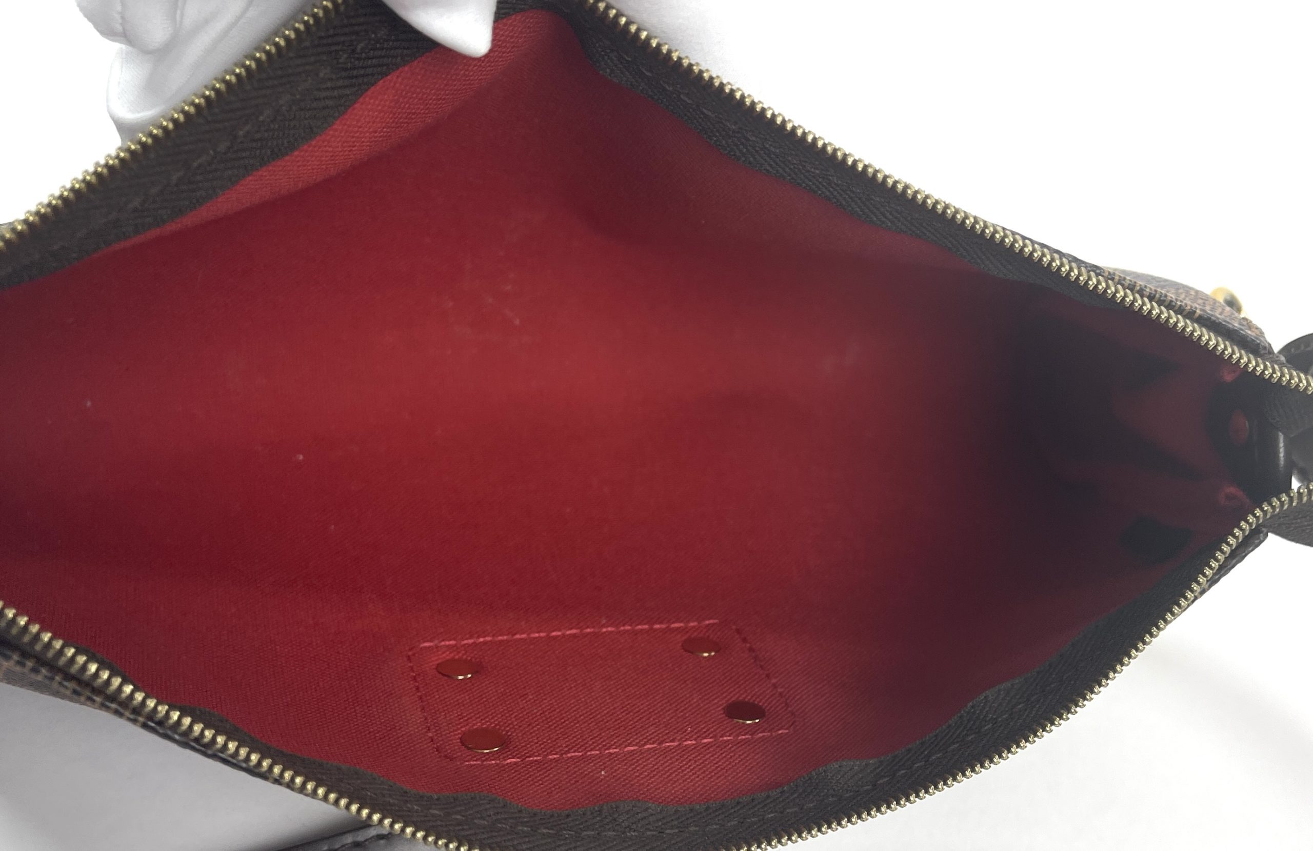 ❤️‍🩹SOLD❤️‍🩹Louis Vuitton Eva Damier Ebene Chain Clutch Crossbody Bag  (MB0145) - Reetzy