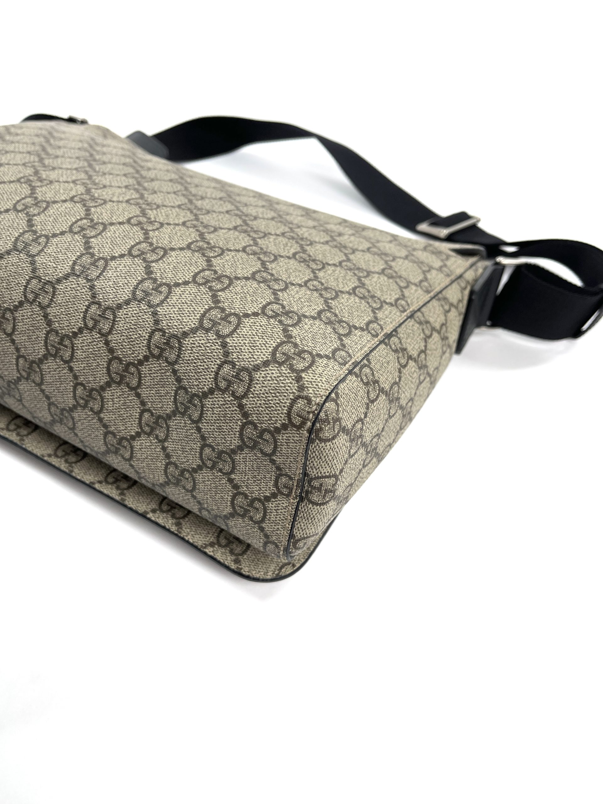 Gucci Beige/Blue GG Canvas and Leather Web Cosmetic Pouch Gucci