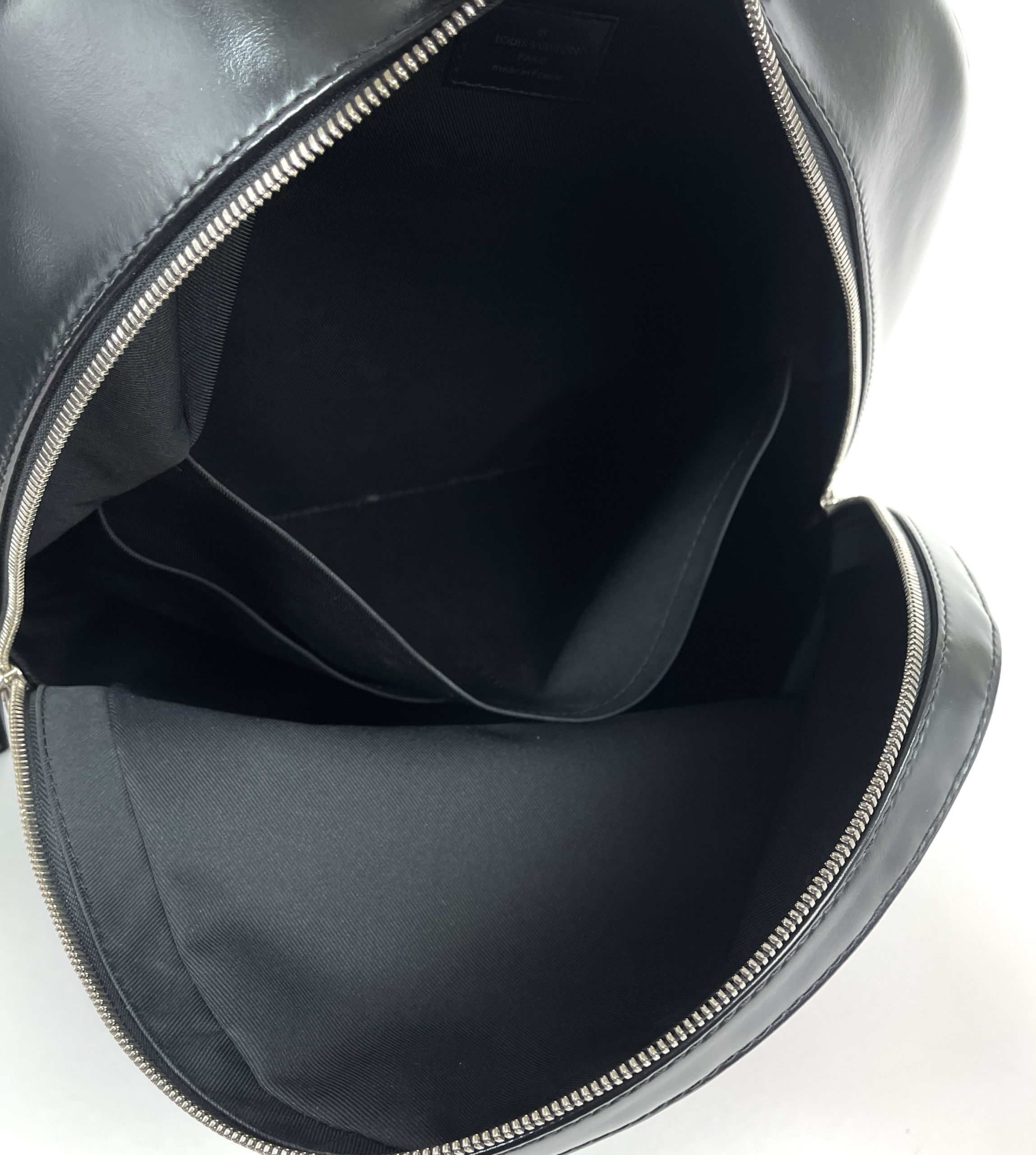 Shop Louis Vuitton DAMIER GRAPHITE 2021-22FW Josh backpack (M45349, N40365)  by nordsud