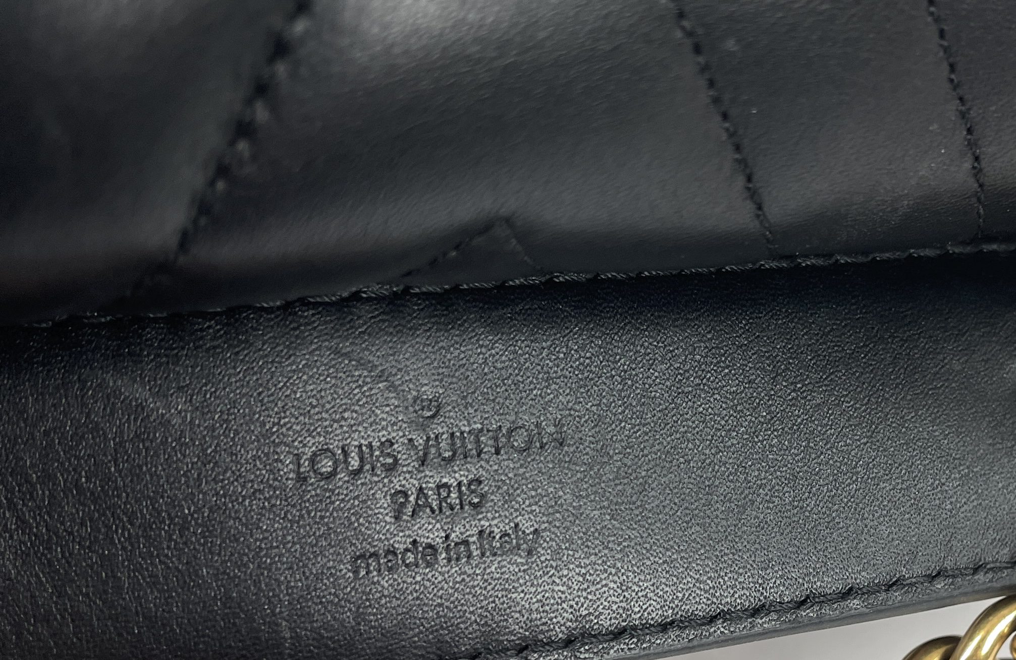 Louis Vuitton Black Calfskin Patches New Wave Chain MM