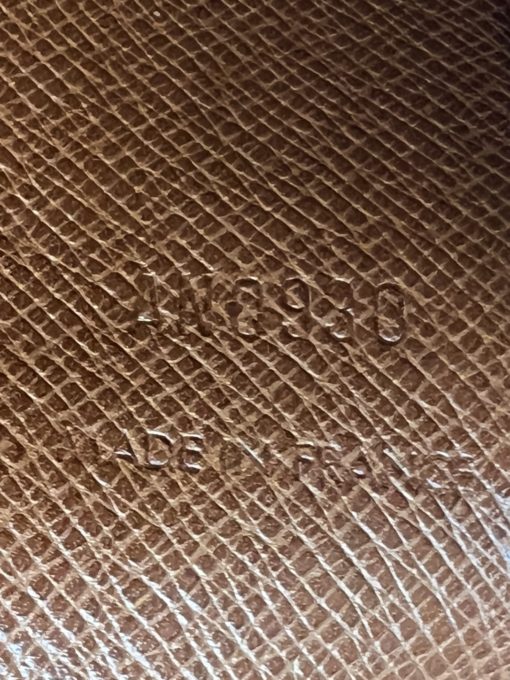 Louis Vuitton Monogram Pochette Passport Trifold Case Wallet 17