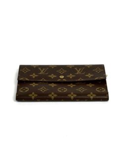 100% Authentic Brand New Louis Vuitton Passport Cover Wallet Nomade Leather  RARE