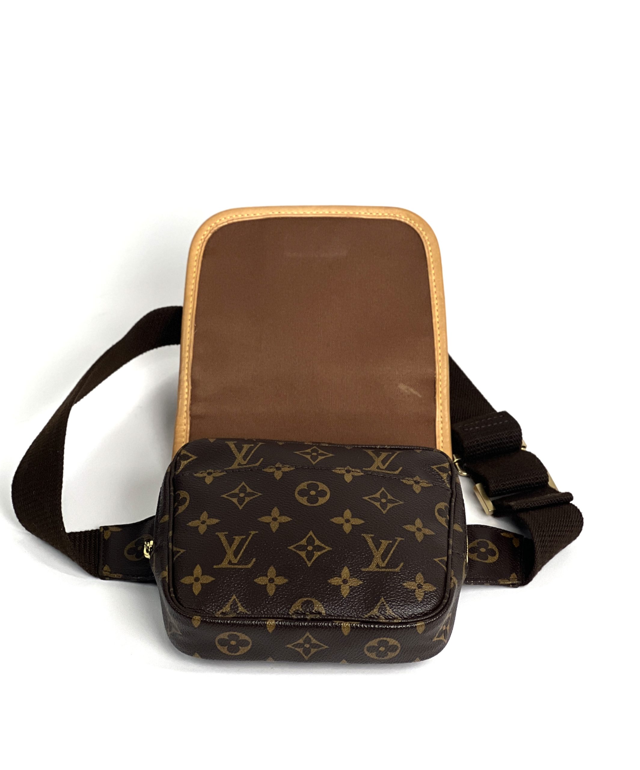 Louis Vuitton Bosphore Crossbody Messenger Shoulder Bag Brown Canvas  Monogram