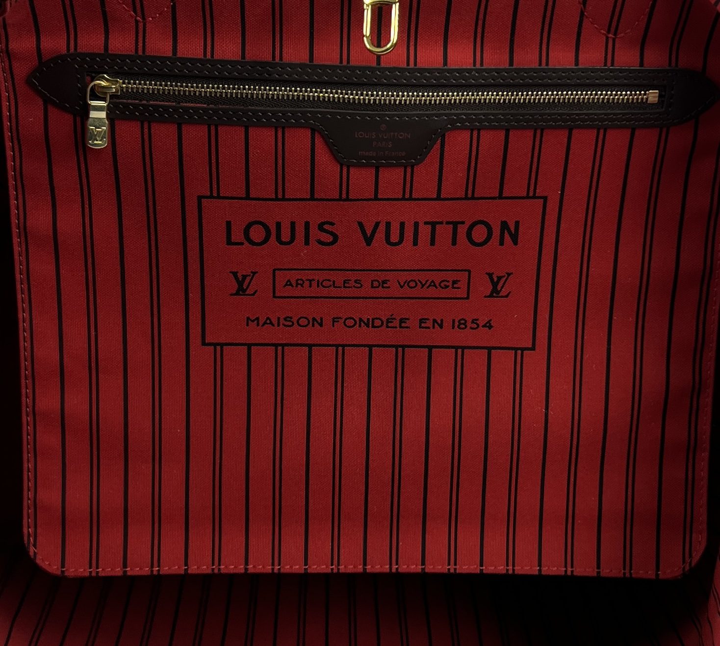 Louis Vuitton Neverfull GM Bag in Damier Ebène with Cherry Red