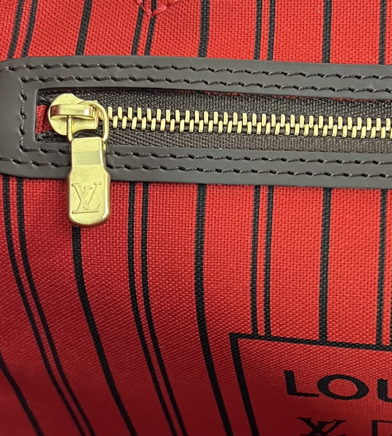 Louis Vuitton Pochette Damier Ebene MM/GM Cerise Lining in Coated