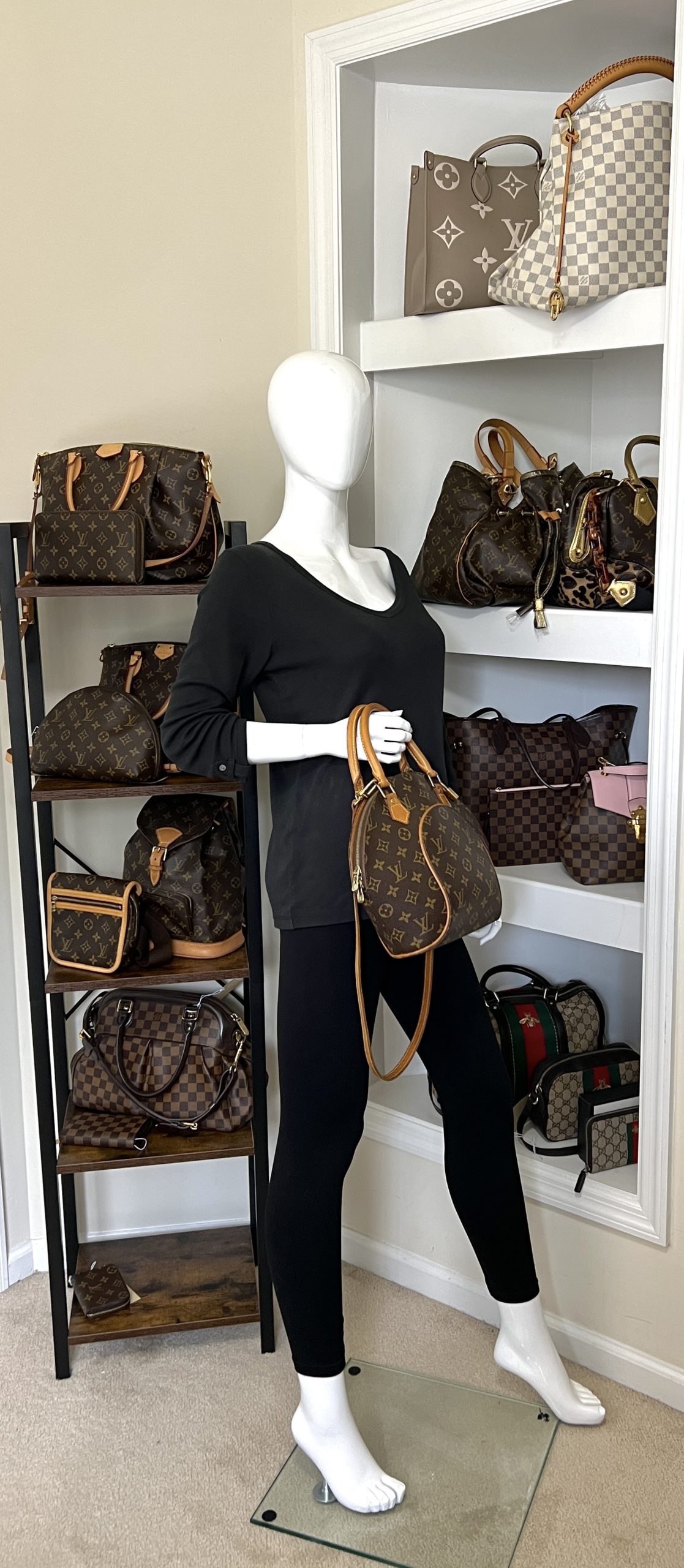 Brooke's Boutique - Louis Vuitton Ellipse PM- $499.99 Louis