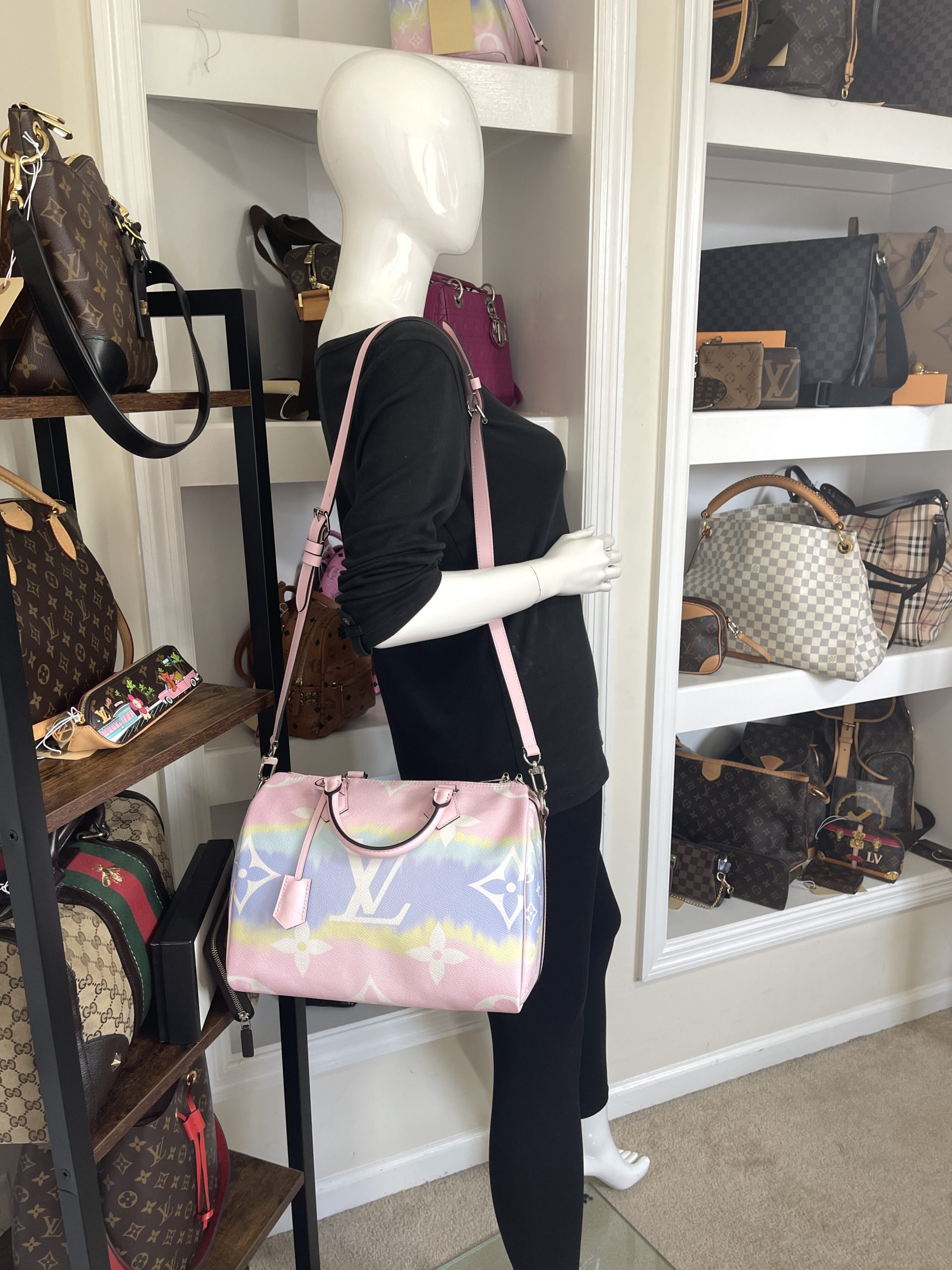 Louis Vuitton Pink Escale Collection Speedy 30 Bandouliere in
