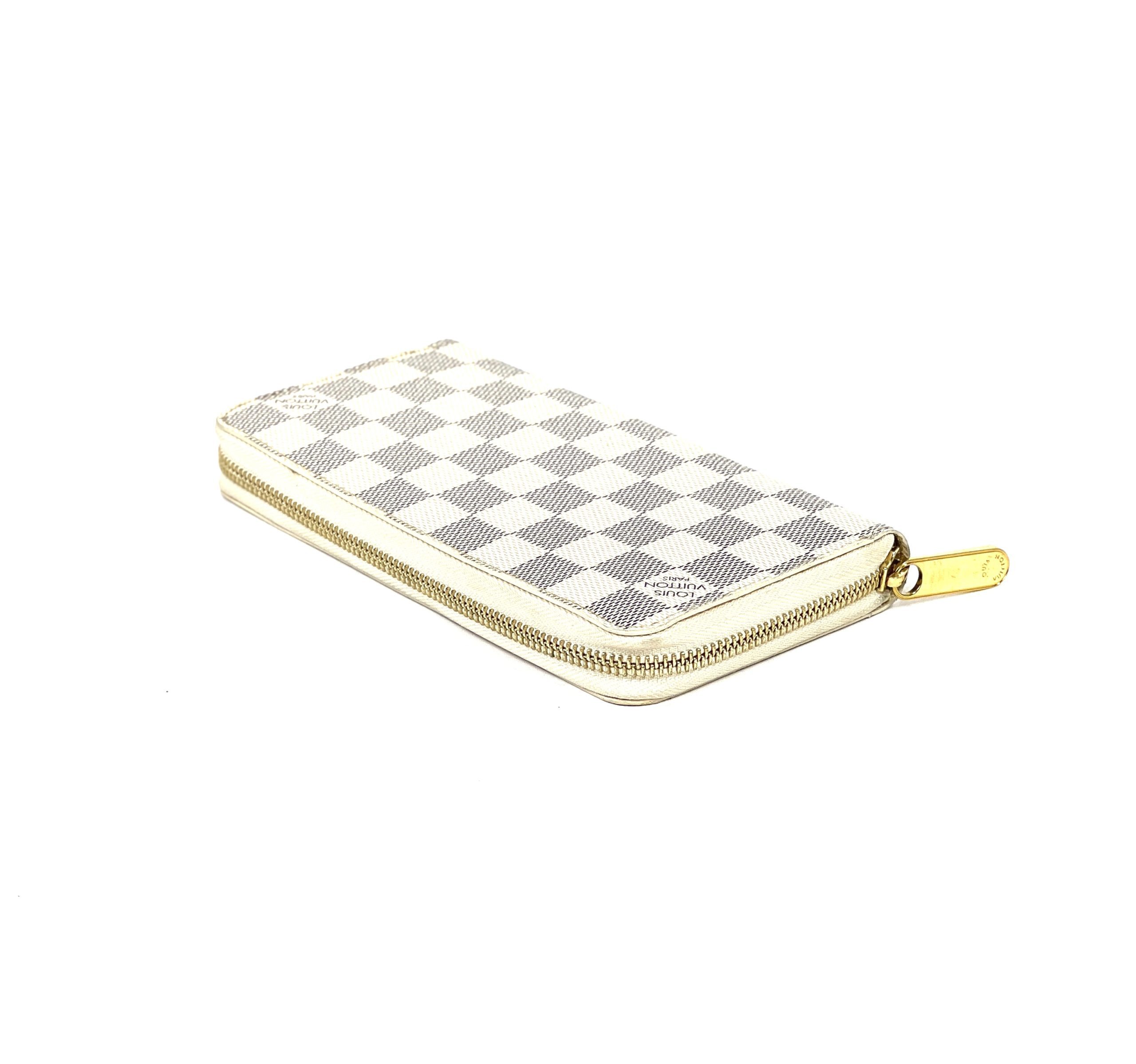 Louis Vuitton White Checkered Damier Azur Zippy Wallet