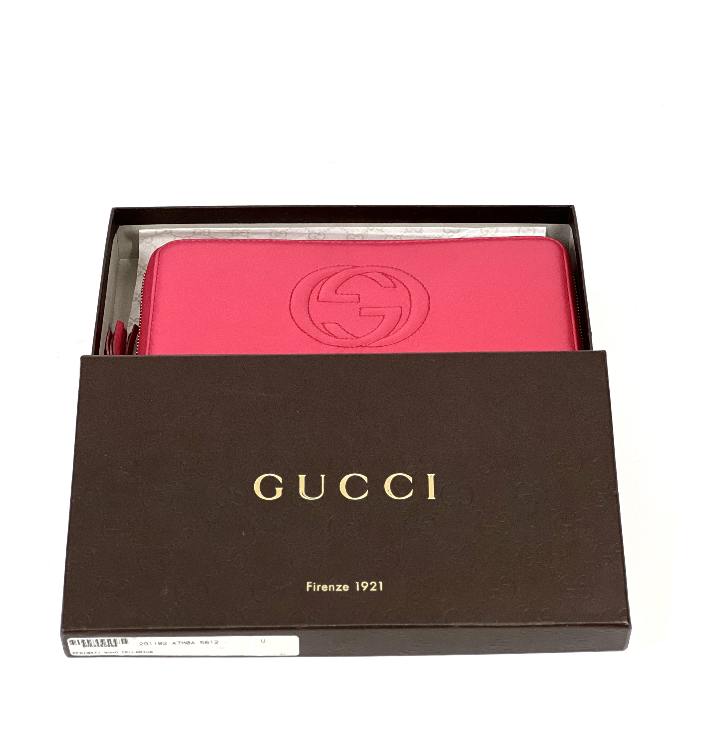 Lot - Gucci Soho Fuchsia Wristlet Zipper Pouch Wallet