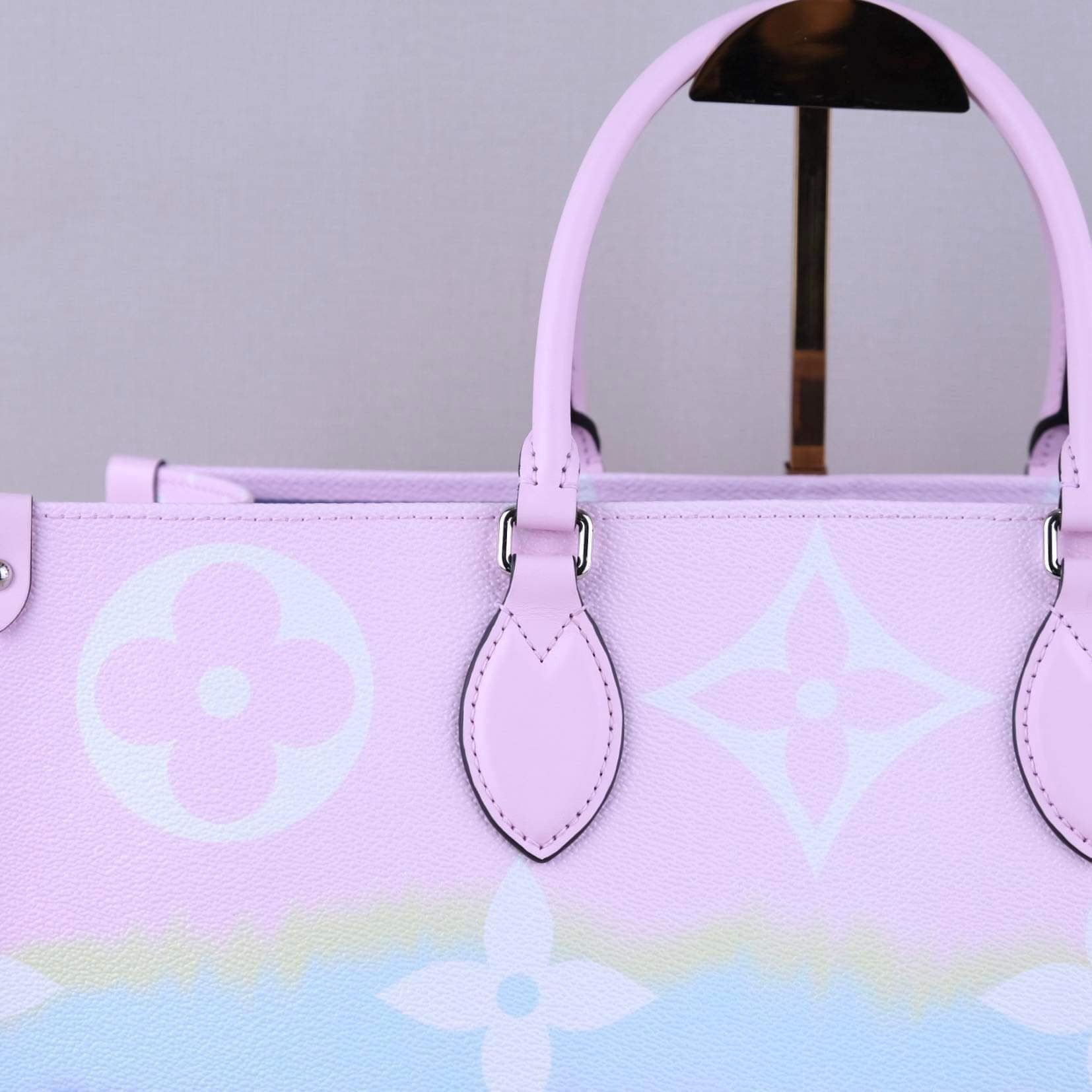 Louis+Vuitton+Neverfull+Tote+MM+Pastel+Pink+Escale+Monogram+Giant+Canvas+Limited+Edition  for sale online