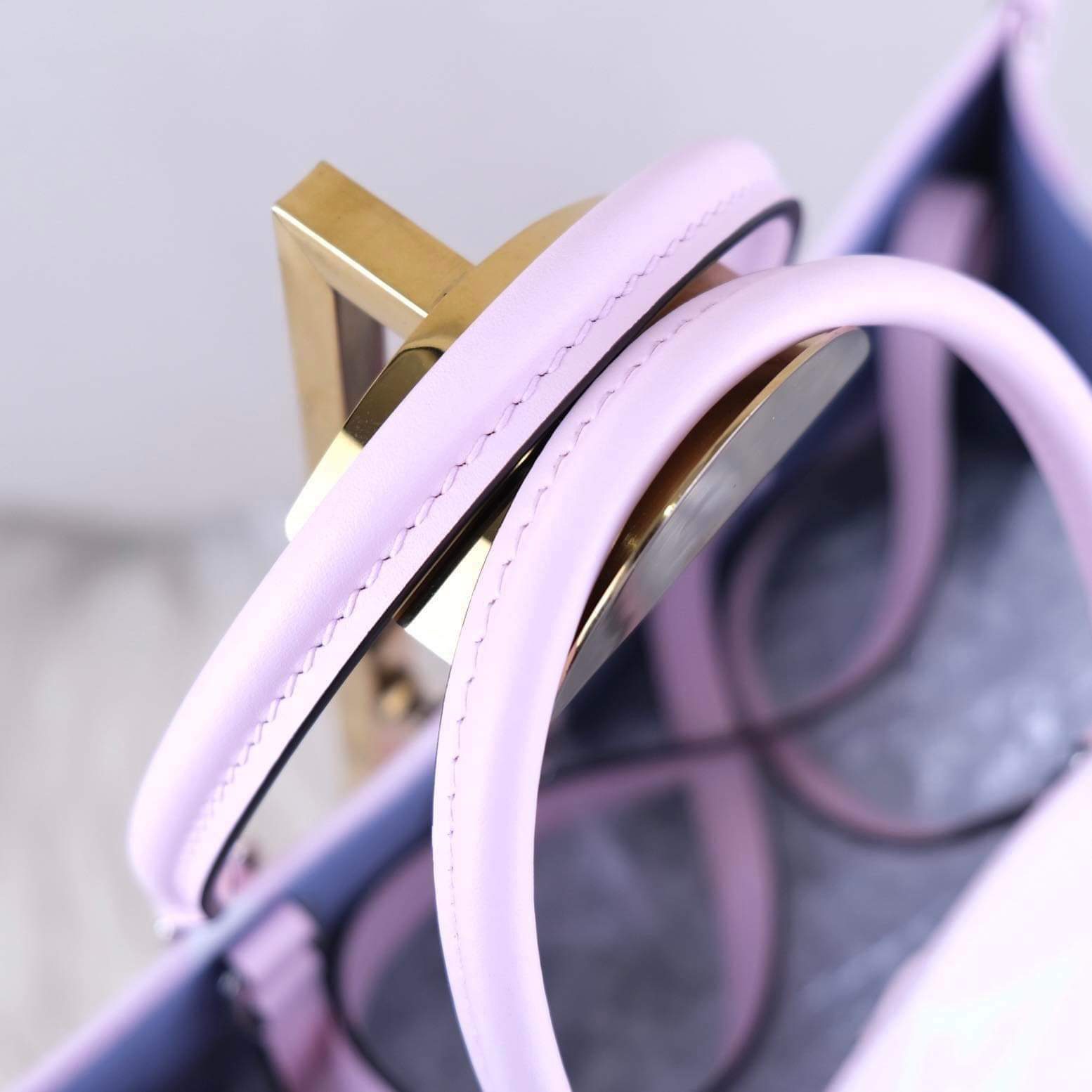 Louis Vuitton LV Escale Onthego GM Pastel bolsa Bag Bolso de edición  limitada : : Ropa, Zapatos y Accesorios