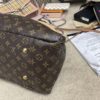 Louis Vuitton Monogram Artsy MM Monogram Hobo 14