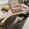 Louis Vuitton Monogram Artsy MM Monogram Hobo 4