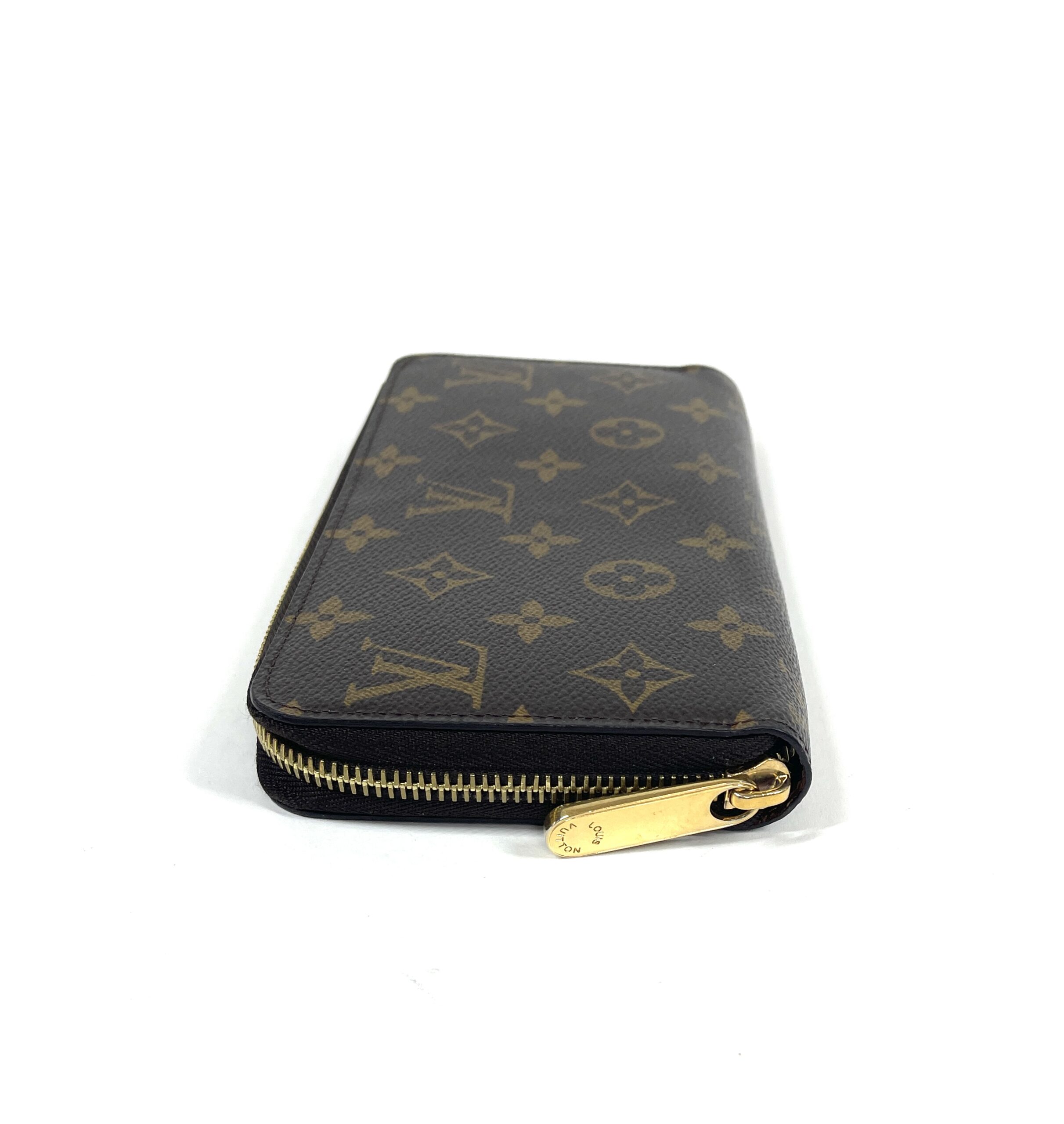 Pre-owned Louis Vuitton 2021 Zippy Compact Wallet In Black