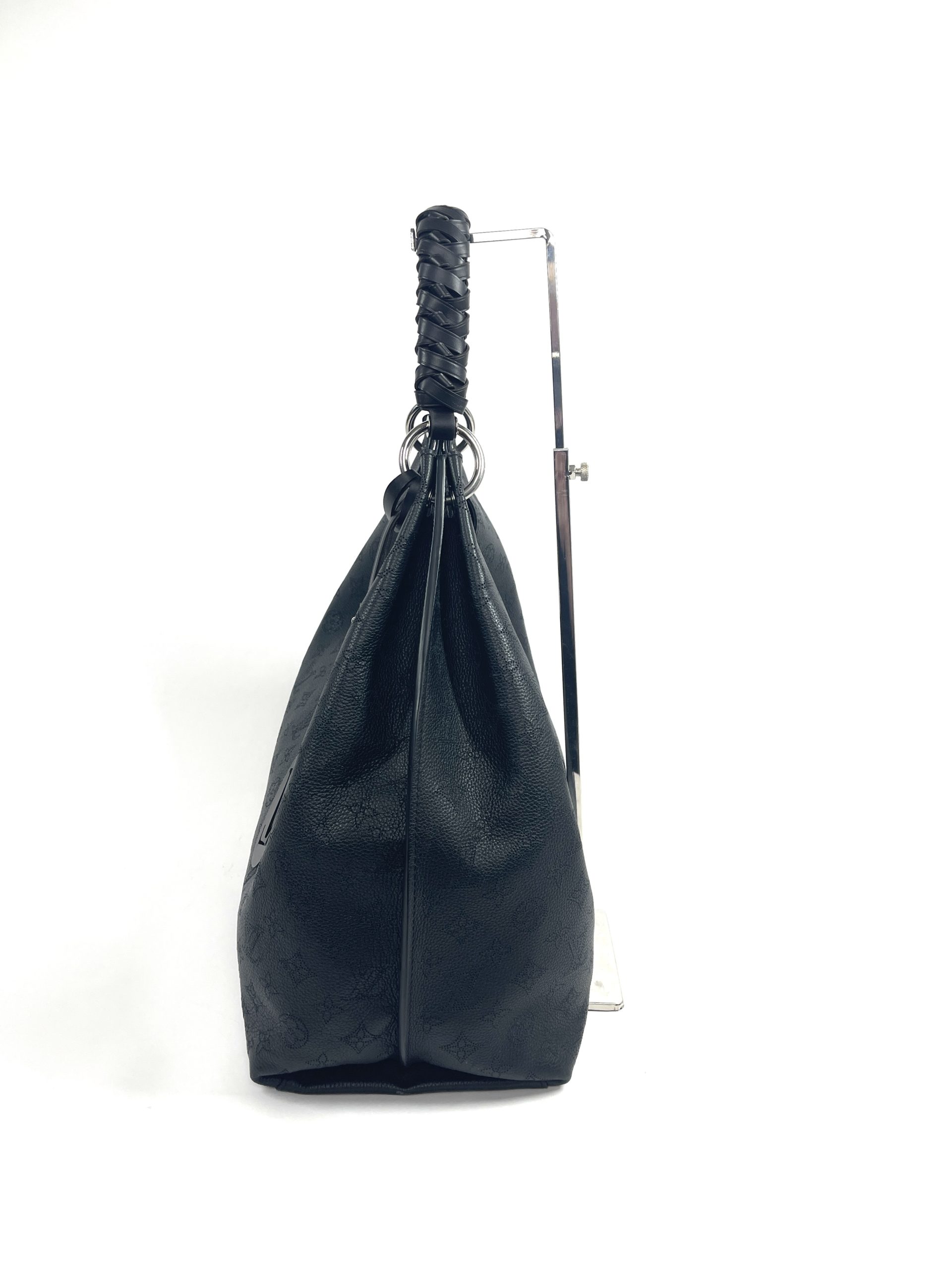 Louis Vuitton Monogram Mahina Carmel Hobo - Black Hobos, Handbags -  LOU771972