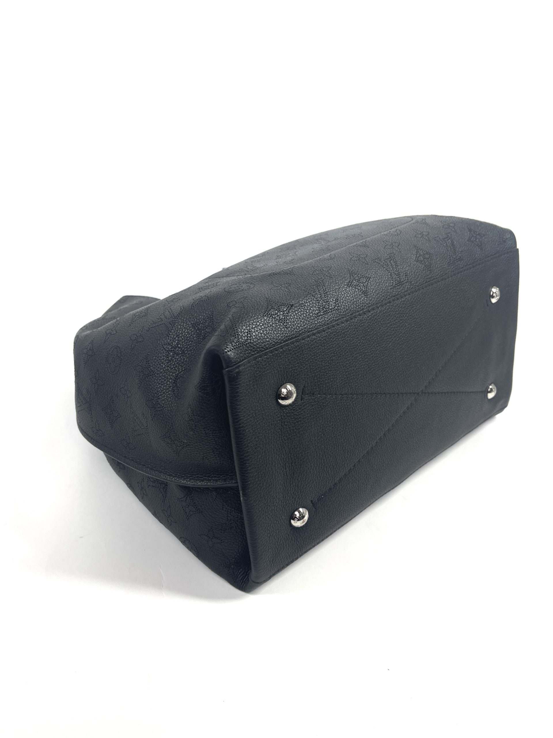 Louis Vuitton Carmel Hobo Bag Black Leather