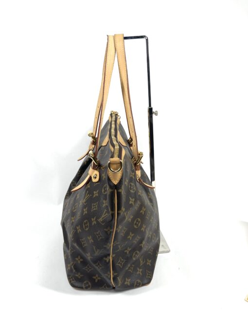 Louis Vuitton Monogram Palermo GM Shoulder Bag 22
