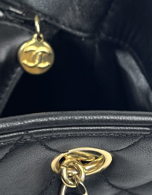 Chanel Black Lambskin Matelasse Tote With Gold Hardware 28
