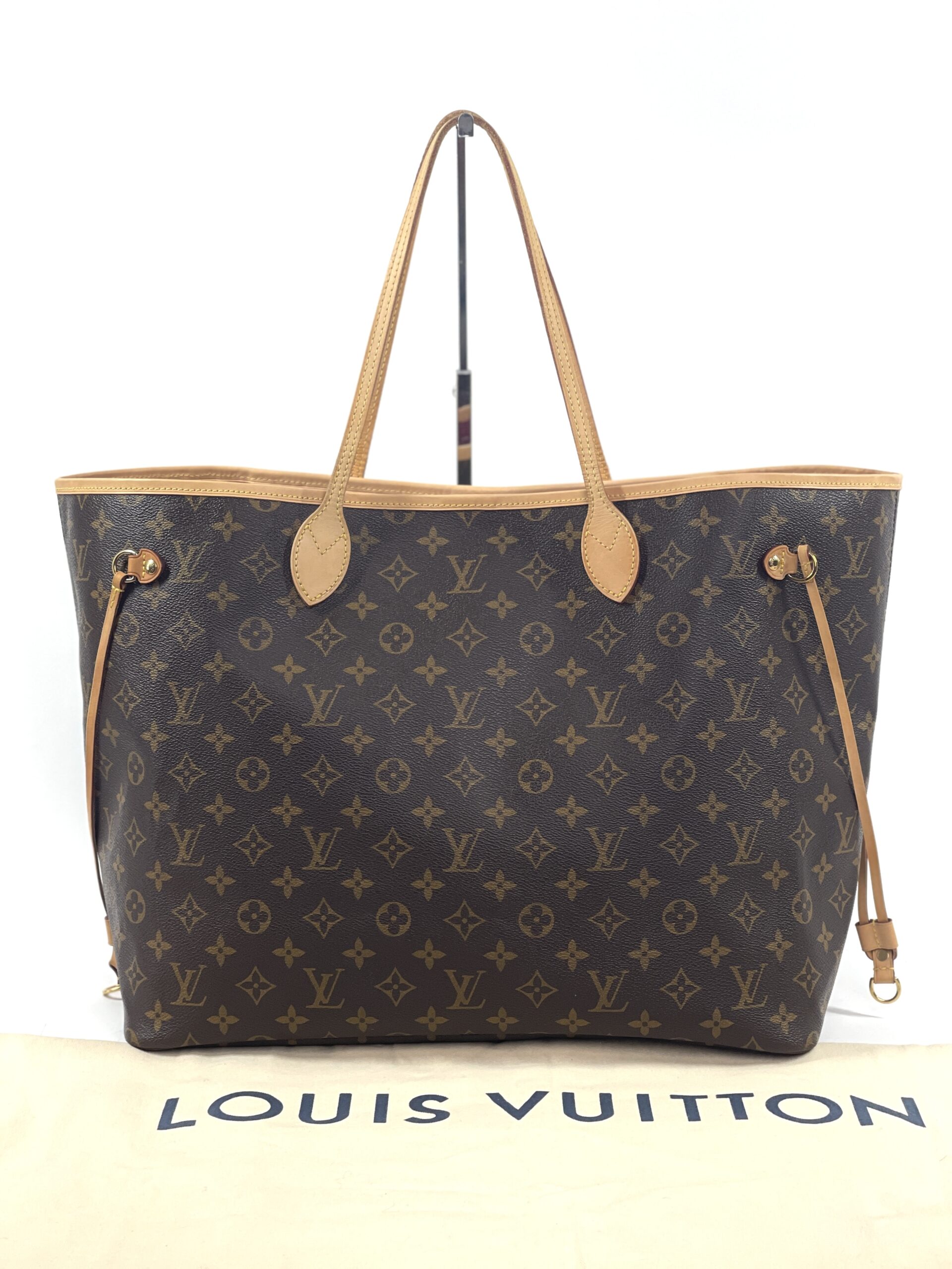 Louis Vuitton Pochette Monogram Mm/Gm Pivoine Lining