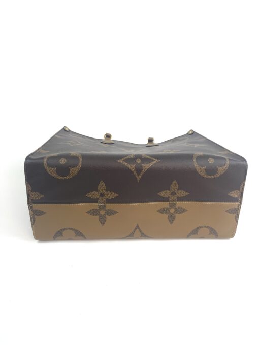 Louis Vuitton Onthego GM Reverse Tote - Image 24