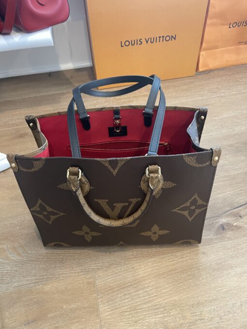 Louis Vuitton Onthego MM Reverse Tote 22