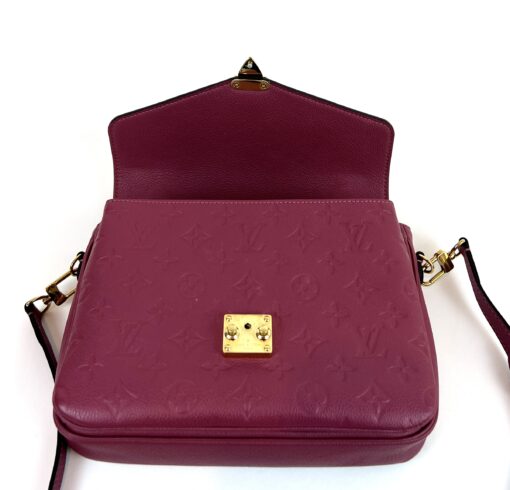 Louis Vuitton Pochette Metis Monogram Empreinte Leather Rose Berry 12
