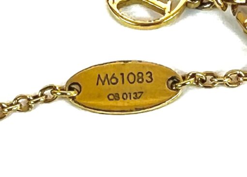 Louis Vuitton Gold V Essential Necklace 6