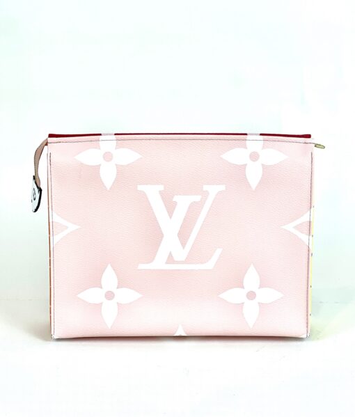 Louis Vuitton Monogram Giant Toiletry Pouch 26 Rouge and Tahitienne Toiletry 26 Bundle 6