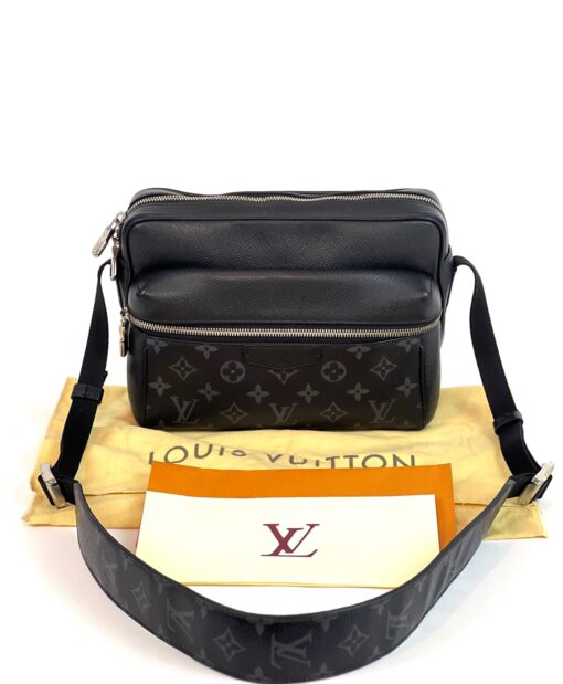 Louis Vuitton Eclipse Outdoor Messenger Monogram Taiga Black 4
