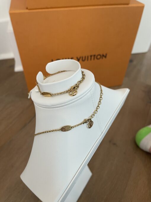 Louis Vuitton V Essential Gold Bracelet and Matching Stud Earrings 2