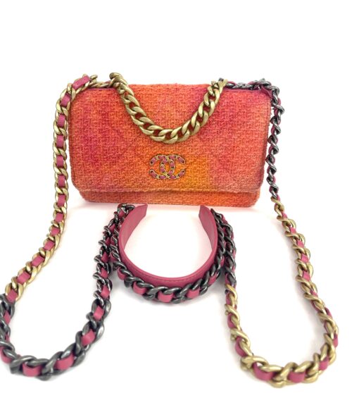 Chanel Quilted Pink Coral Tweed Crossbody Small - Image 4