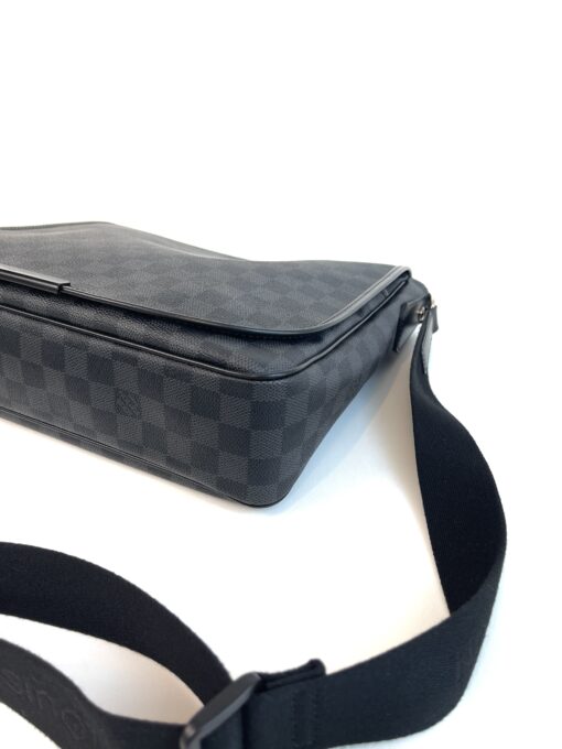 Louis Vuitton Daniel MM Graphite Messenger 15